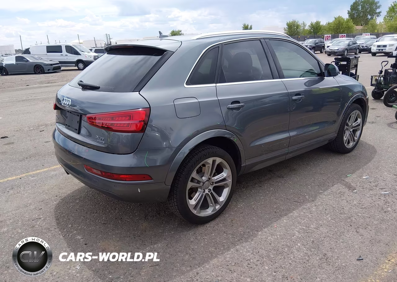 2017 Audi Q3 2.0T Premium VIN:WA1JCCFS2HR007829 - 4
