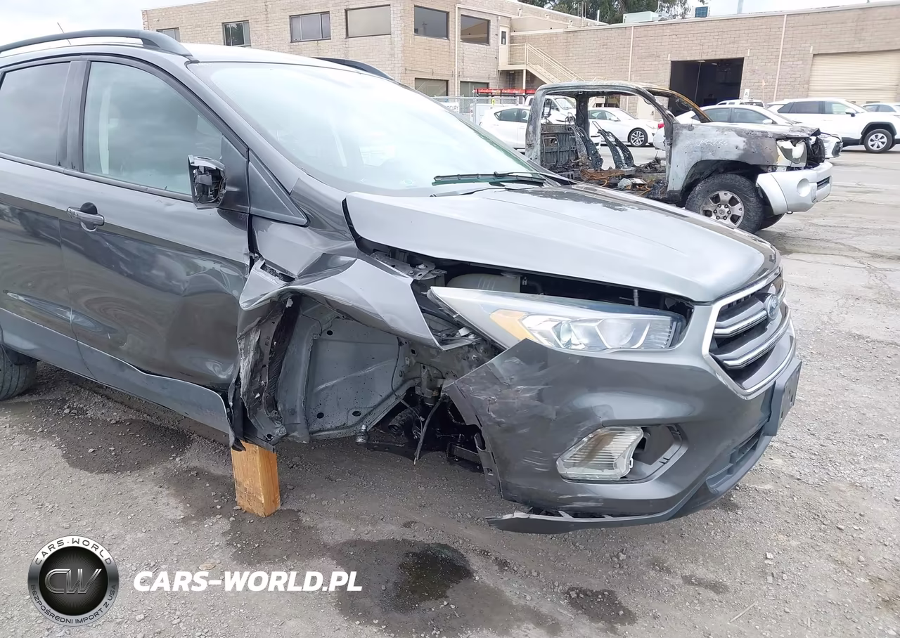 2019 Ford Escape Se VIN:1FMCU0GDXKUA36344 - 6