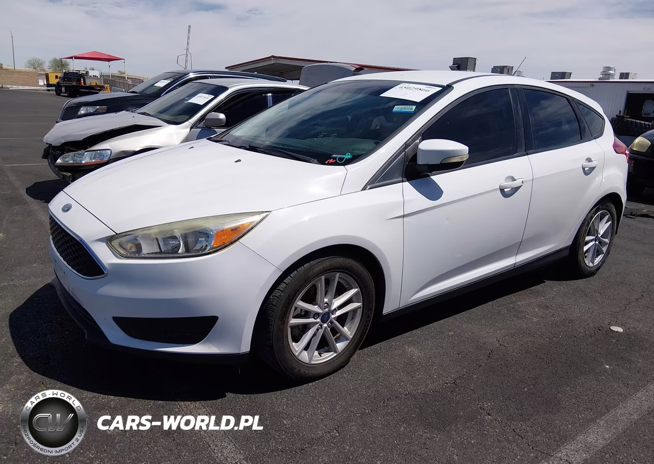 2017 Ford Focus Se VIN:1FADP3K20HL299809 - 2
