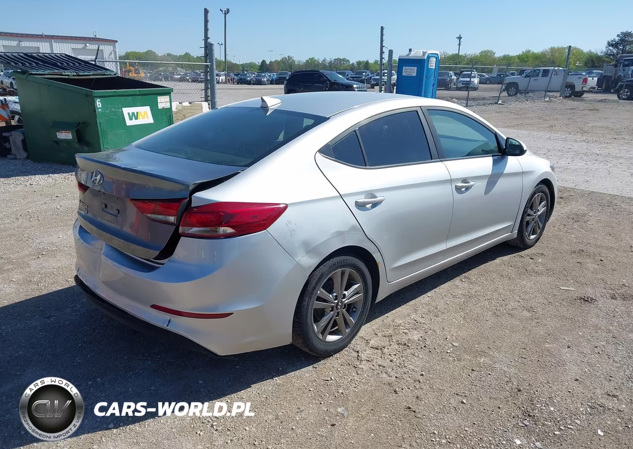 2017 Hyundai Elantra Se VIN:5NPD84LF7HH116280 - 4