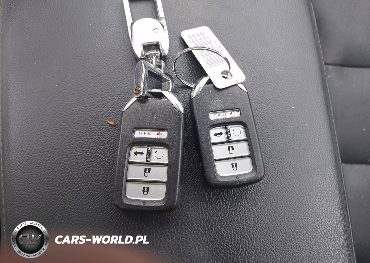 2022 Honda Accord Hybrid Ex-L VIN:1HGCV3F5XNA015918 - 11