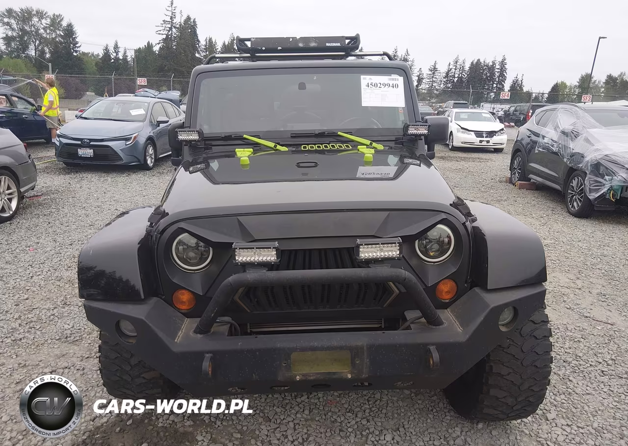 2008 Jeep Wrangler Unlimited Sahara VIN:1J4GA59138L508276 - 12