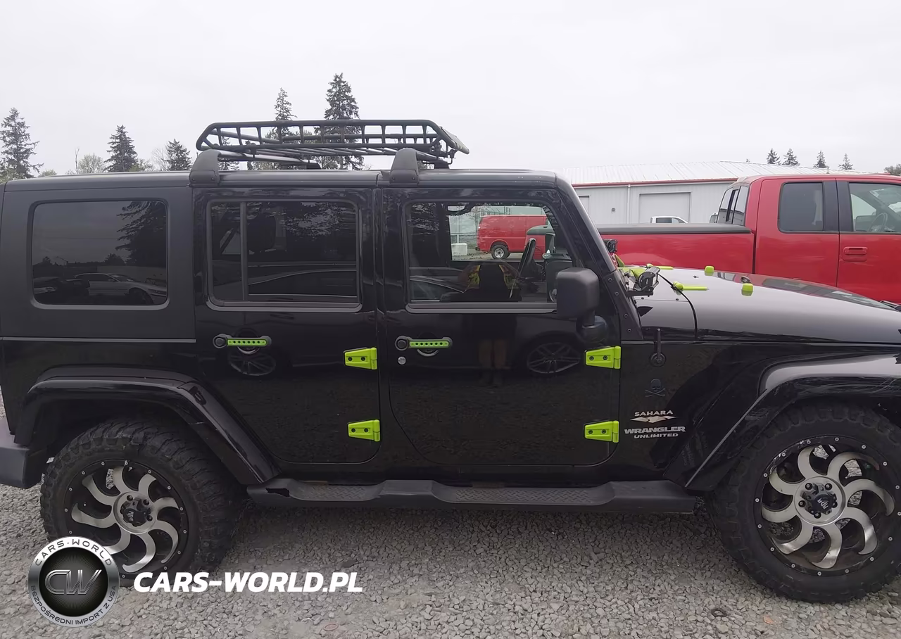 2008 Jeep Wrangler Unlimited Sahara VIN:1J4GA59138L508276 - 13