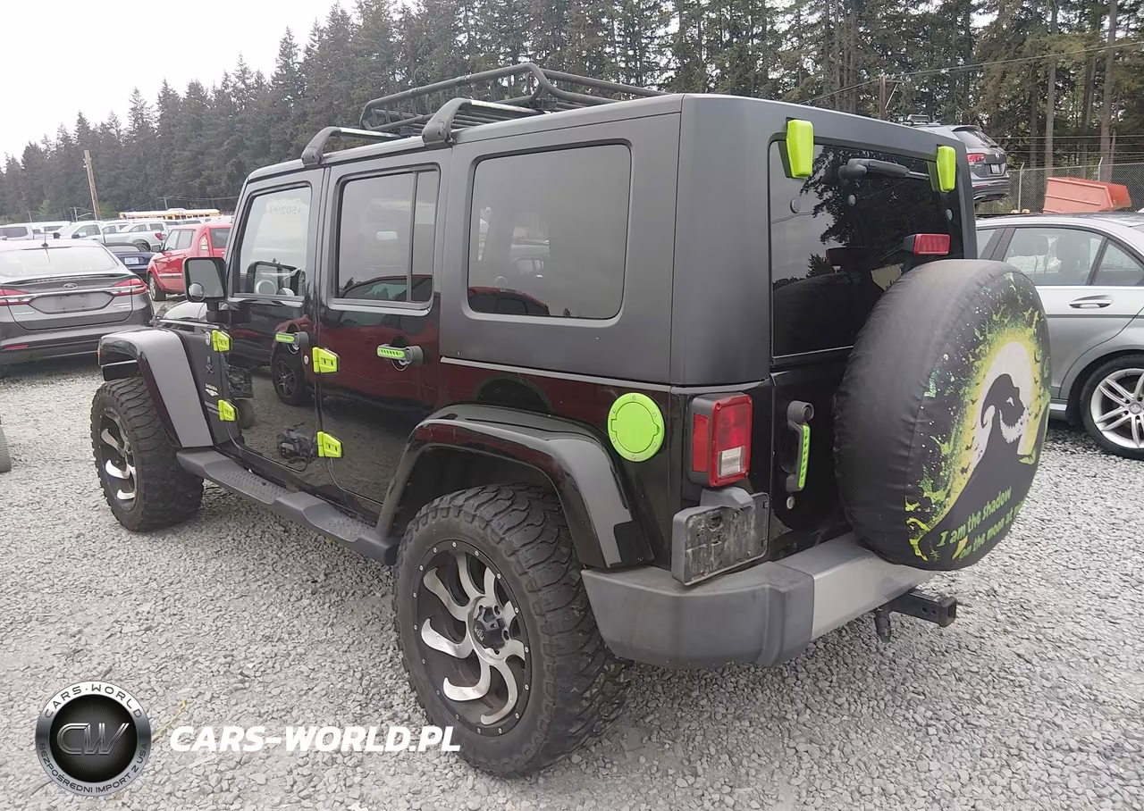 2008 Jeep Wrangler Unlimited Sahara VIN:1J4GA59138L508276 - 3