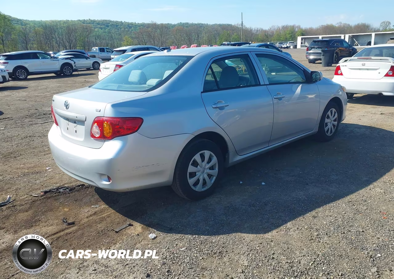 2010 Toyota Corolla Le VIN:1NXBU4EE0AZ354888 - 4