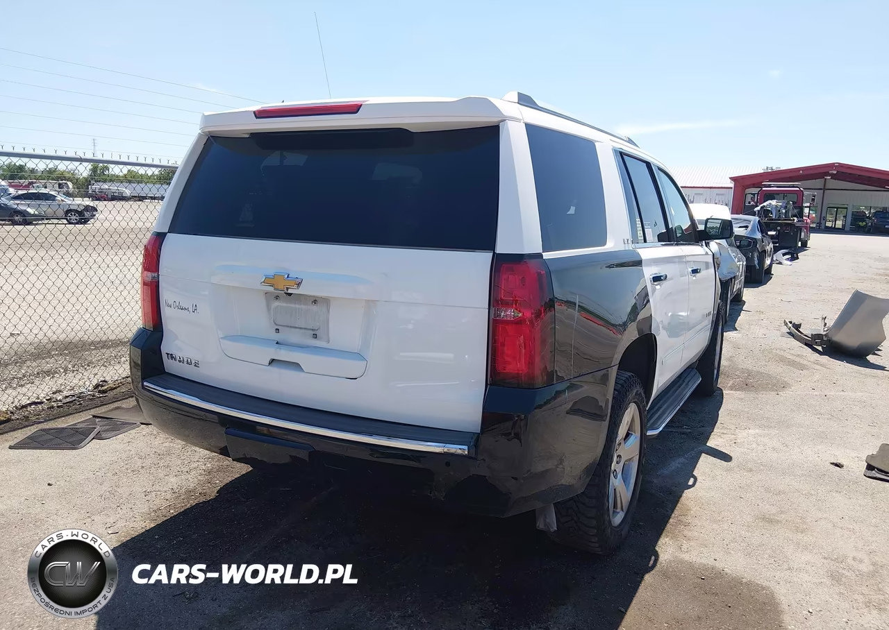 2015 Chevrolet Tahoe Ltz VIN:1GNSCCKC0FR637877 - 4