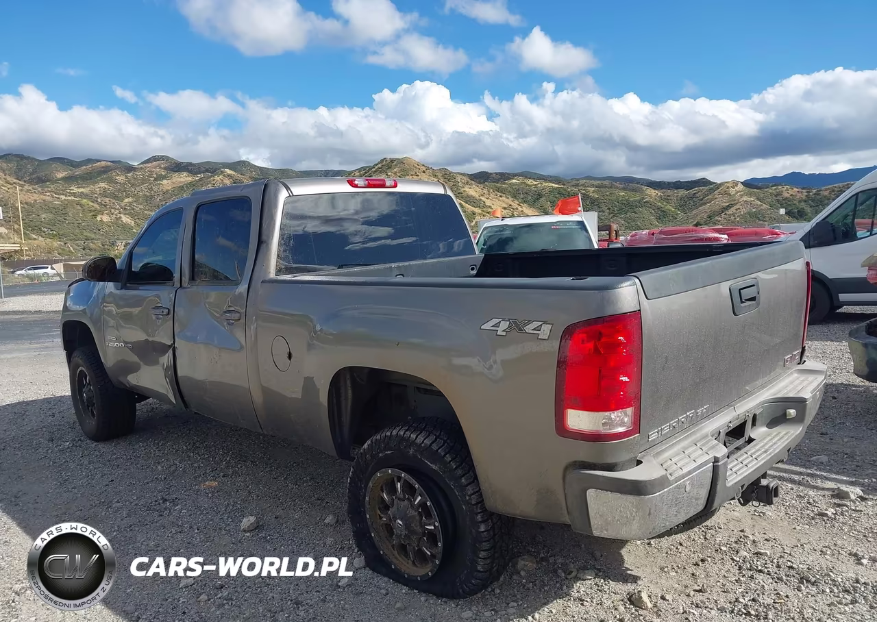 2007 GMC Sierra 2500Hd Slt VIN:1GTHK236X7F528404 - 3