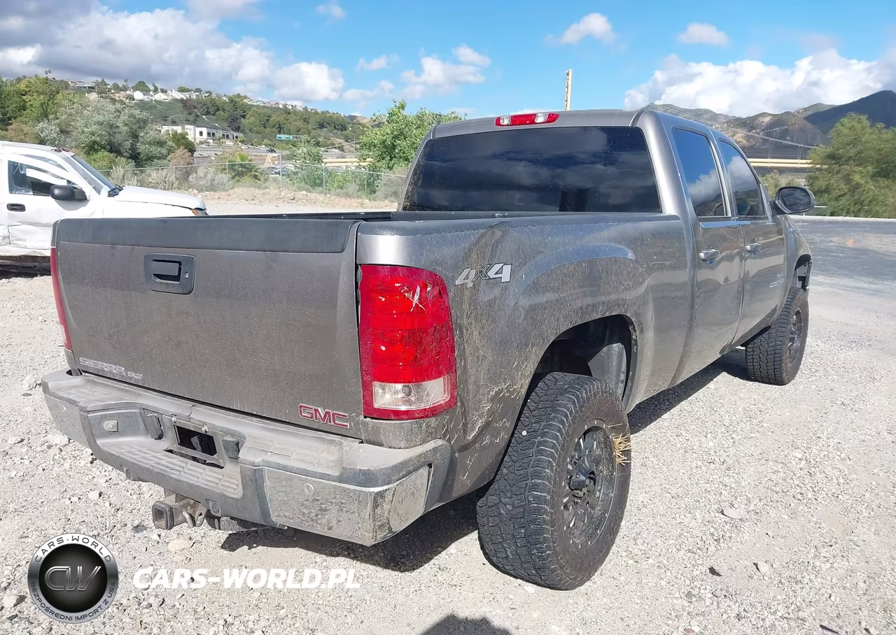 2007 GMC Sierra 2500Hd Slt VIN:1GTHK236X7F528404 - 4