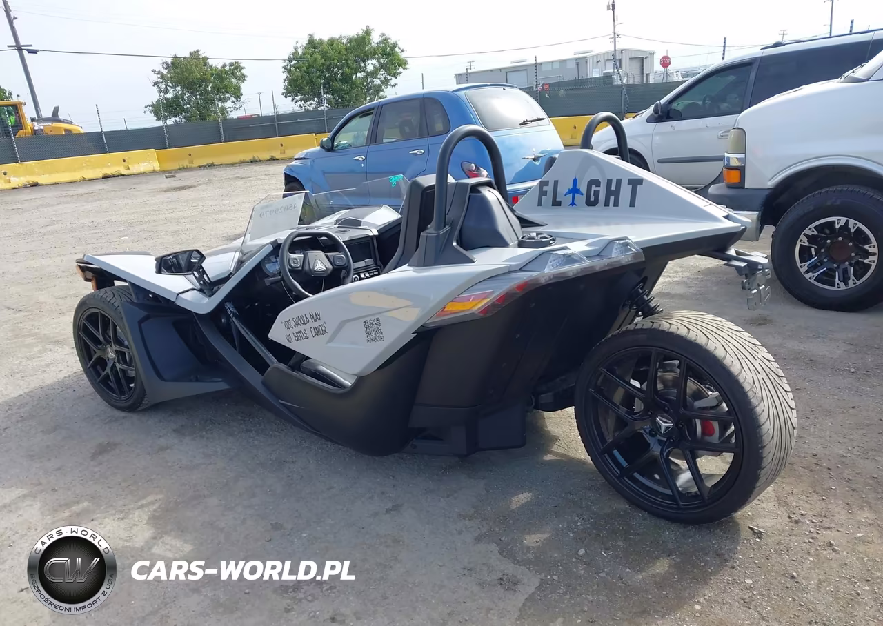 2022 Polaris Slingshot S VIN:57XAASHD9N8149110 - 3