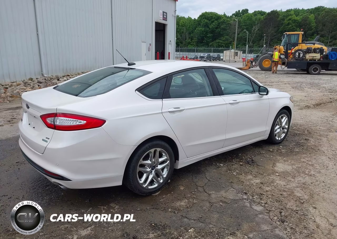 2013 Ford Fusion Se VIN:3FA6P0HRXDR232495 - 4