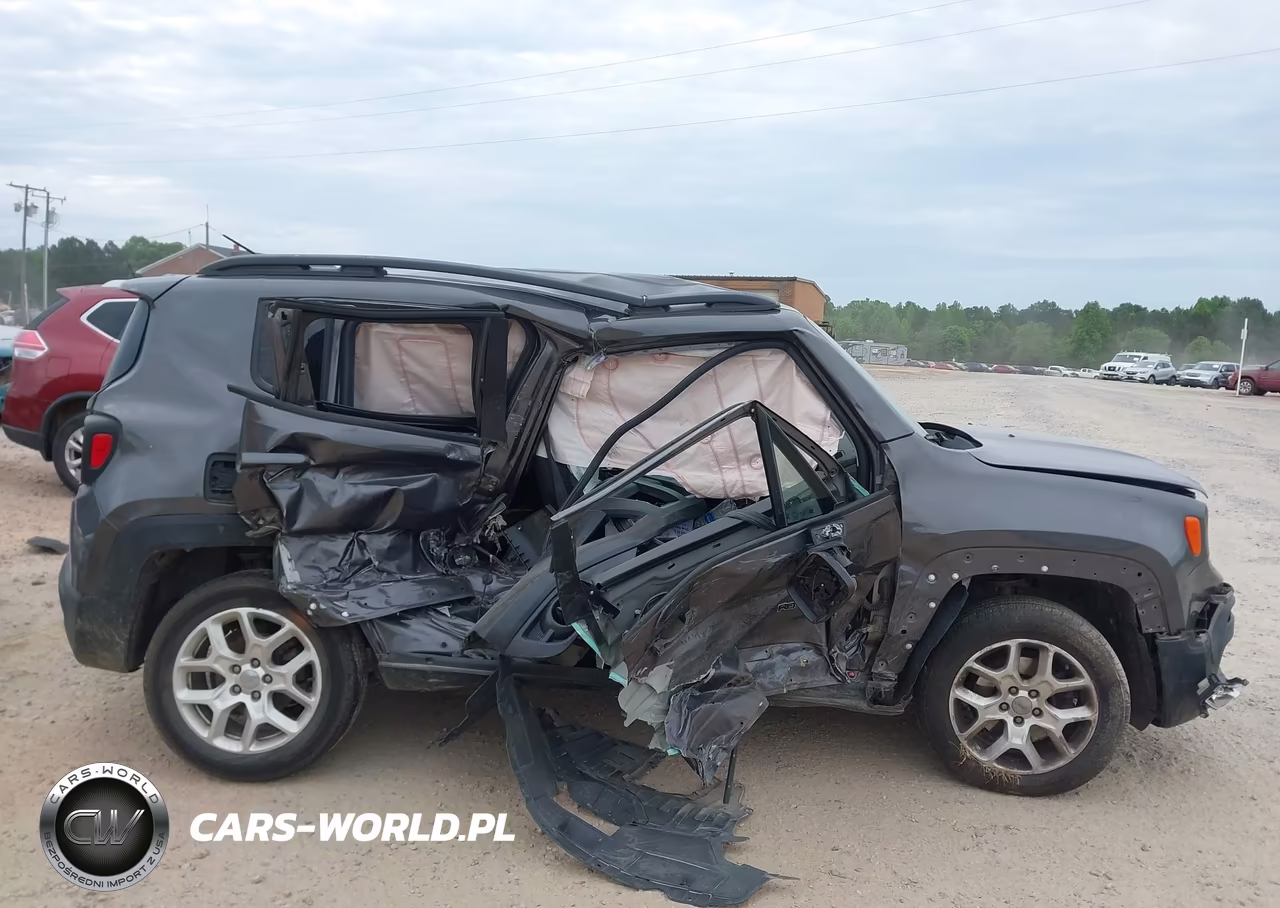 2017 Jeep Renegade Latitude 4X4 VIN:ZACCJBBB1HPF33419 - 6