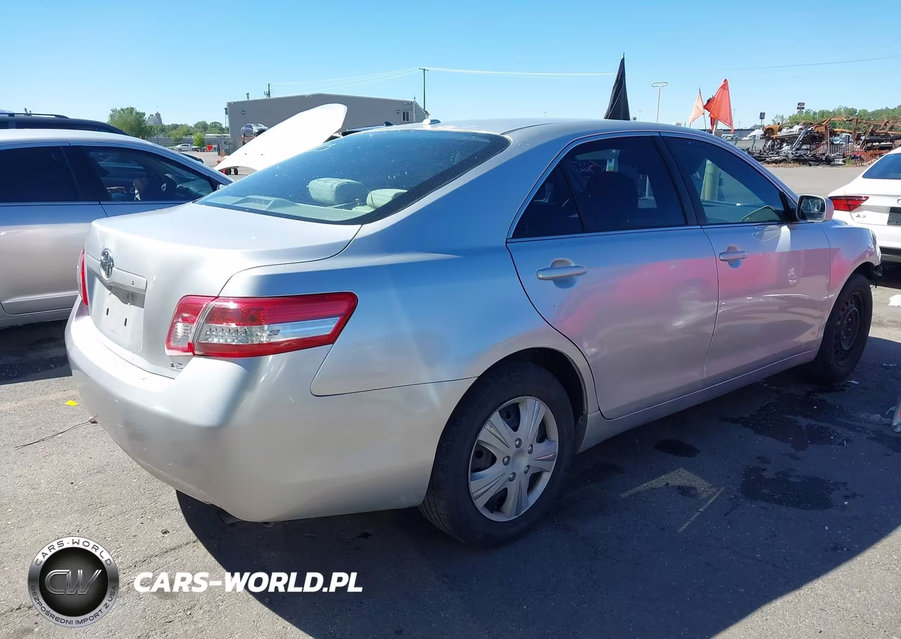 2011 Toyota Camry Le VIN:4T1BF3EK4BU759812 - 4