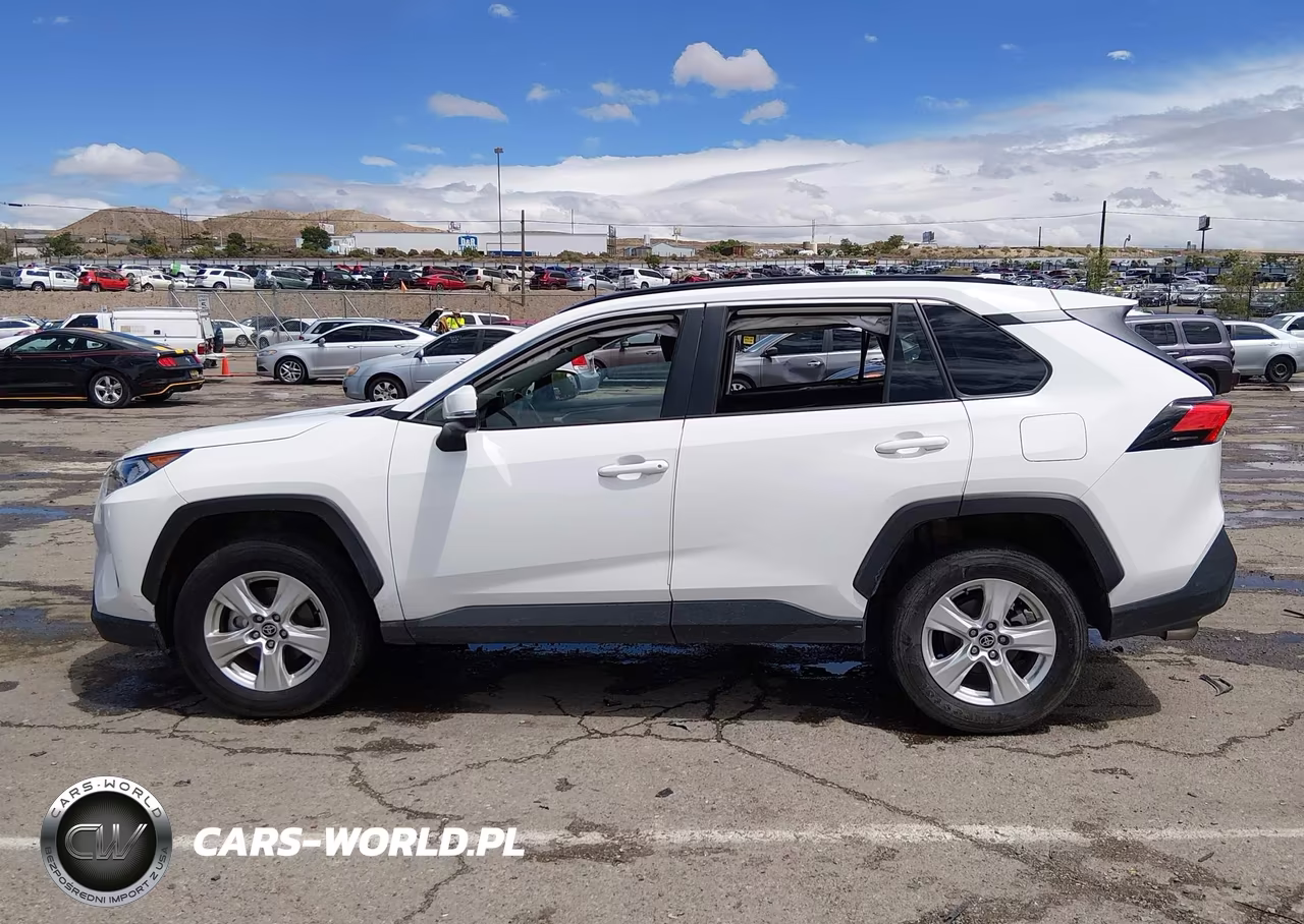 2021 Toyota Rav4 Xle VIN:2T3P1RFV3MW241877 - 14