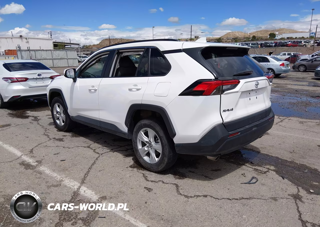 2021 Toyota Rav4 Xle VIN:2T3P1RFV3MW241877 - 3