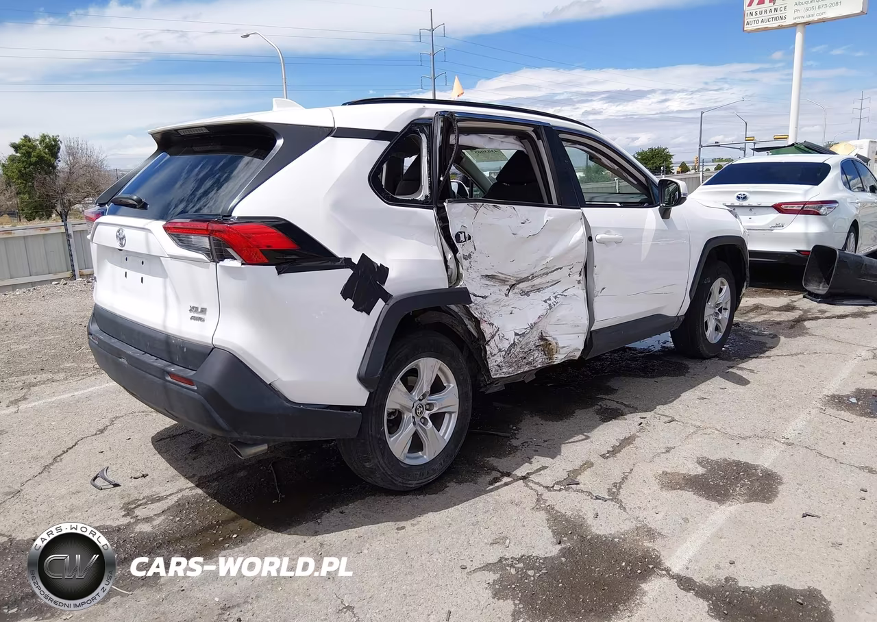 2021 Toyota Rav4 Xle VIN:2T3P1RFV3MW241877 - 4