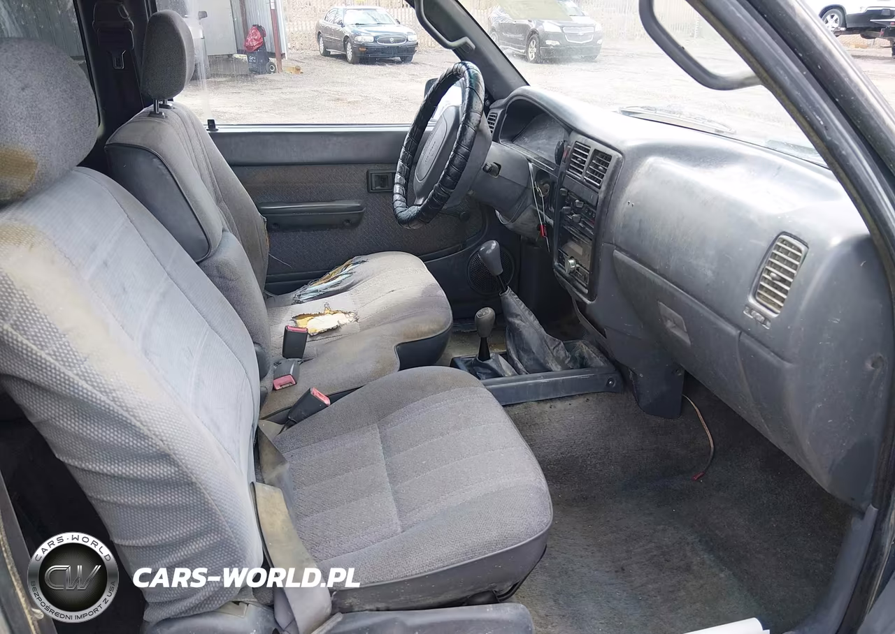 1995 Toyota Tacoma Xtracab VIN:4TAUN73C7SZ051832 - 5