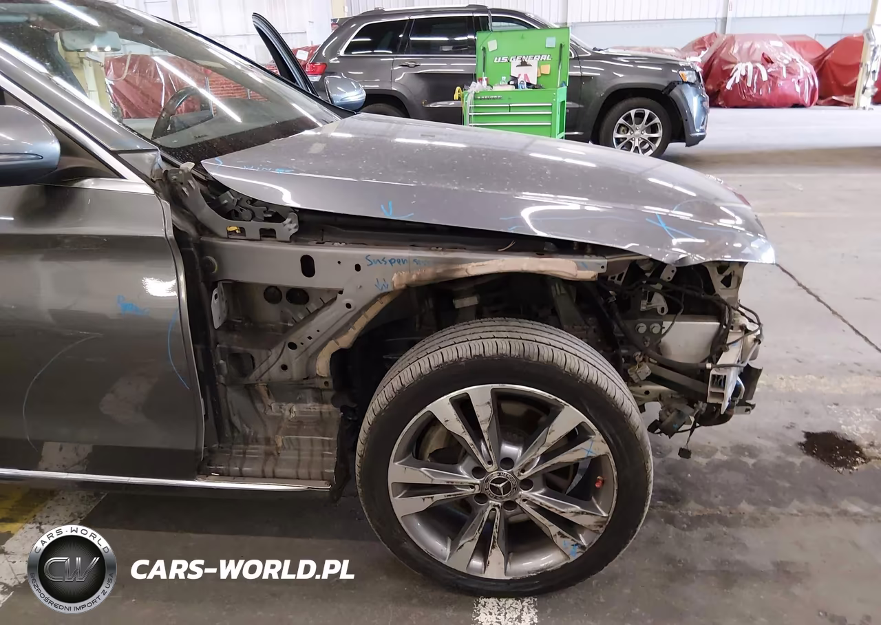 2020 Mercedes-Benz C 300 4Matic VIN:W1KWF8EB9LR591257 - 18