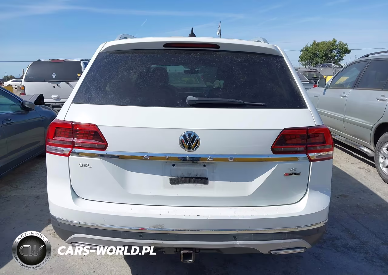 2018 Volkswagen Atlas 3.6L V6 Sel Premium VIN:1V2NR2CA7JC551147 - 16