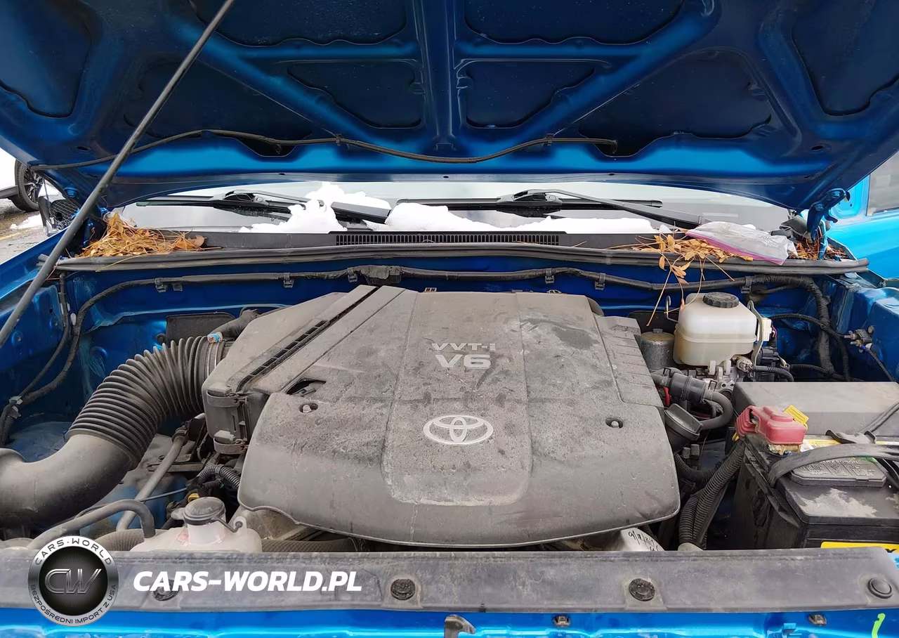 2011 Toyota Tacoma Base V6 VIN:3TMLU4EN1BM066652 - 10