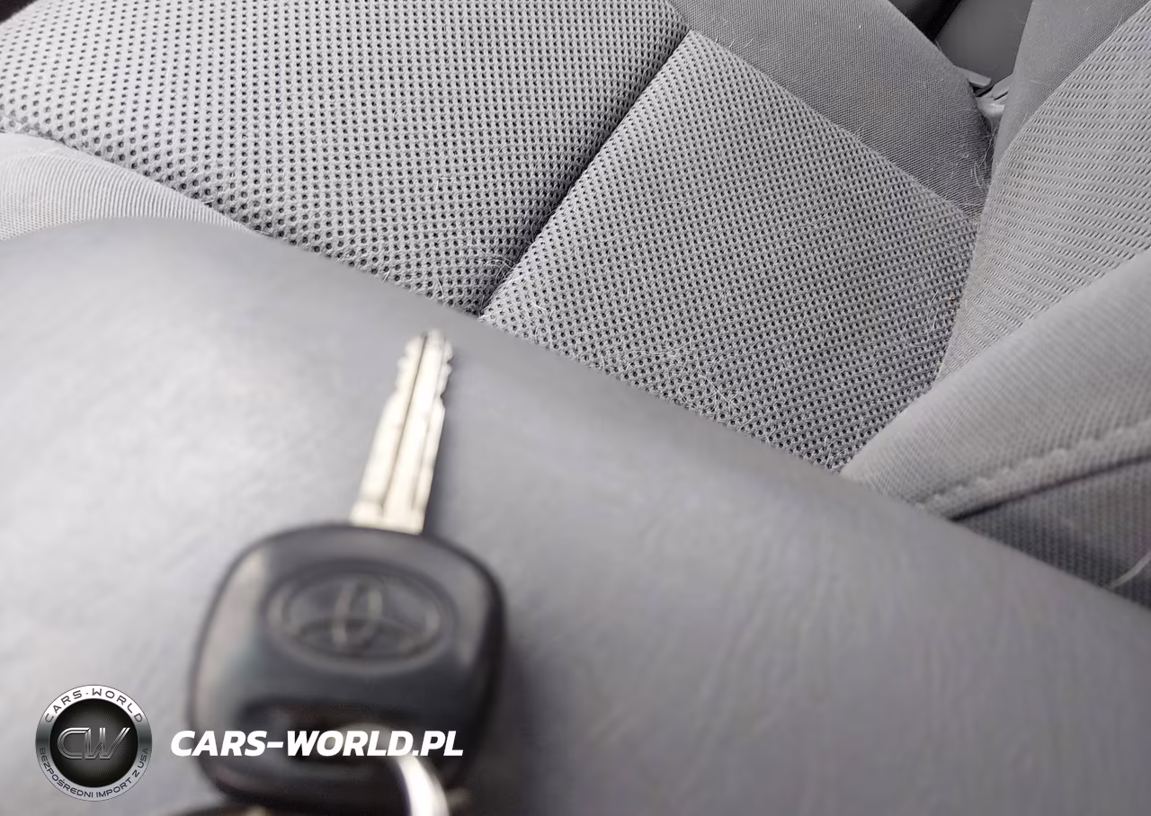 2011 Toyota Tacoma Base V6 VIN:3TMLU4EN1BM066652 - 11