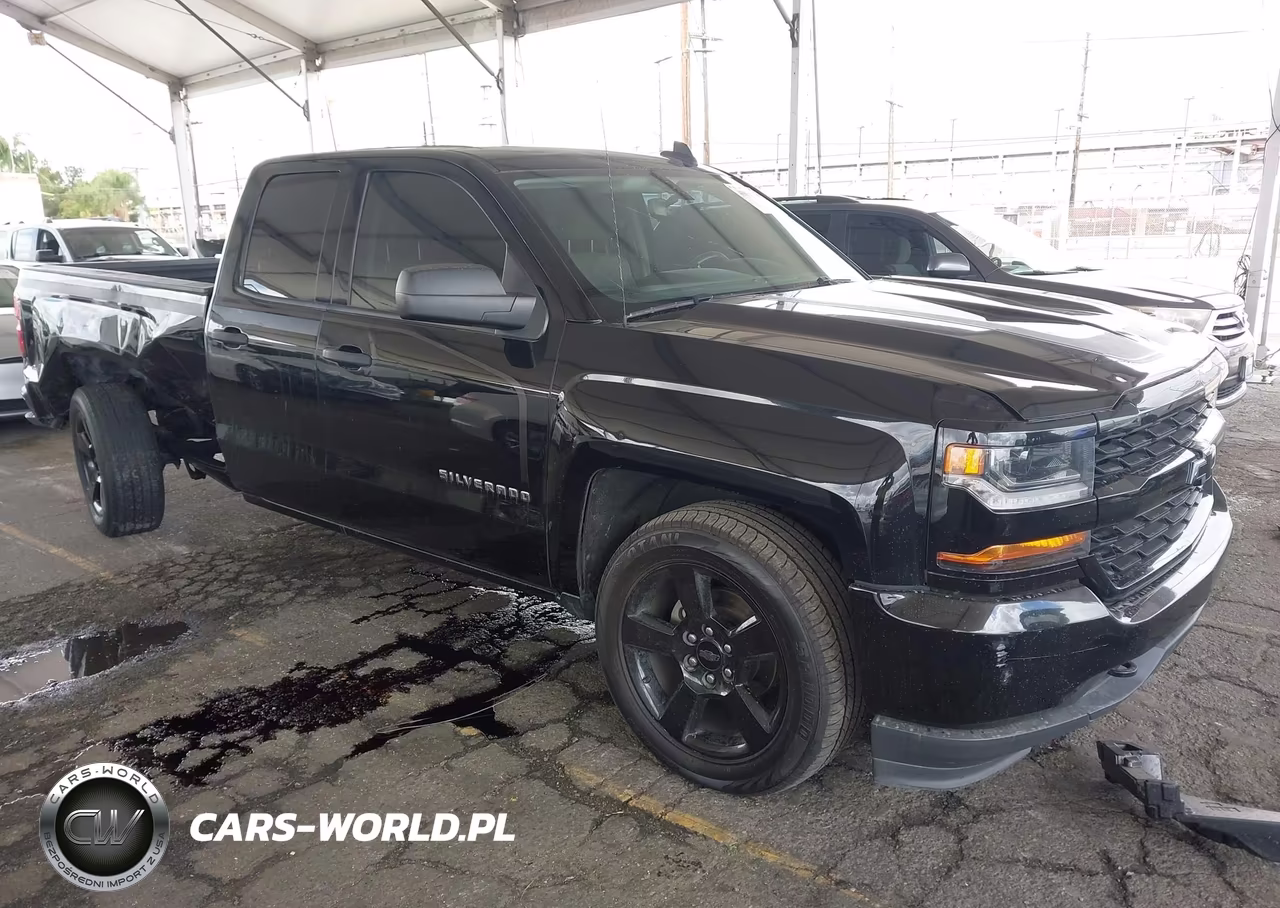 2018 Chevrolet Silverado 1500 Custom