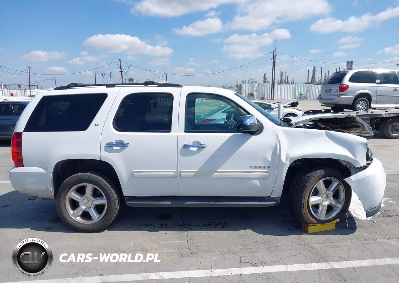 2013 Chevrolet Tahoe Lt VIN:1GNSCBE05DR369675 - 13