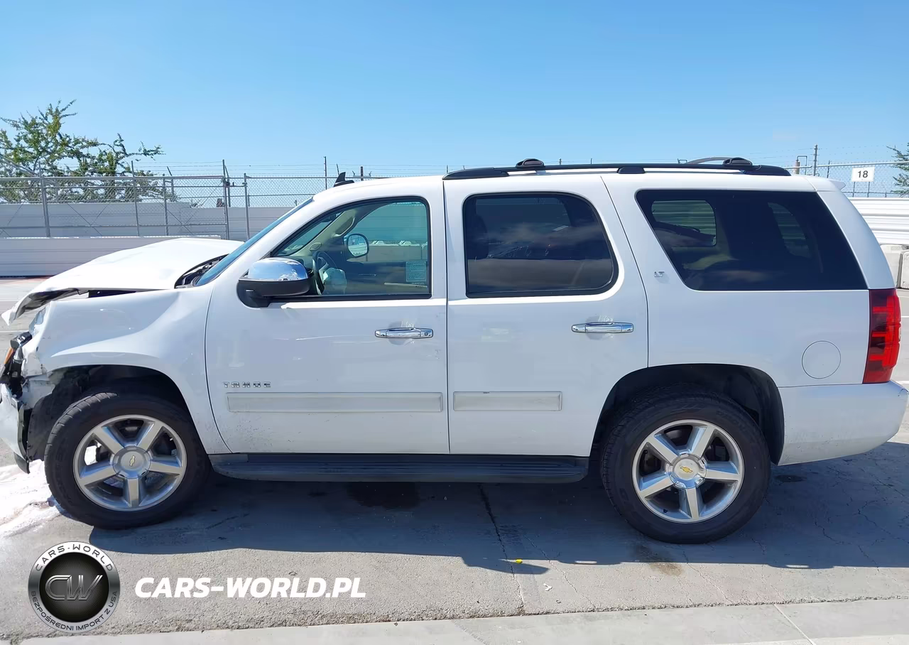2013 Chevrolet Tahoe Lt VIN:1GNSCBE05DR369675 - 14