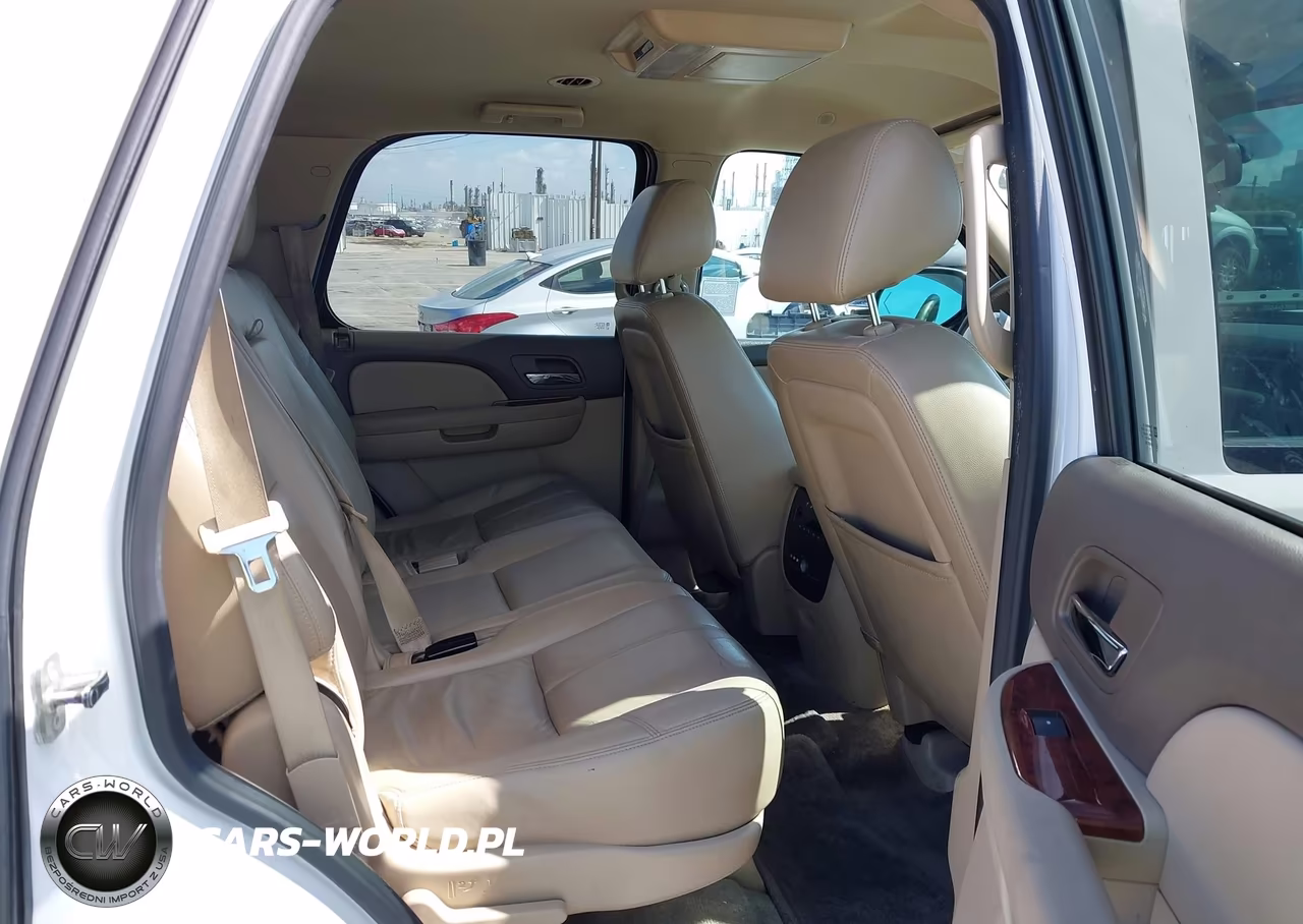2013 Chevrolet Tahoe Lt VIN:1GNSCBE05DR369675 - 8