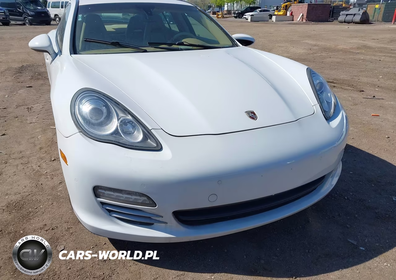 2013 Porsche Panamera 4 VIN:WP0AA2A74DL011676 - 6