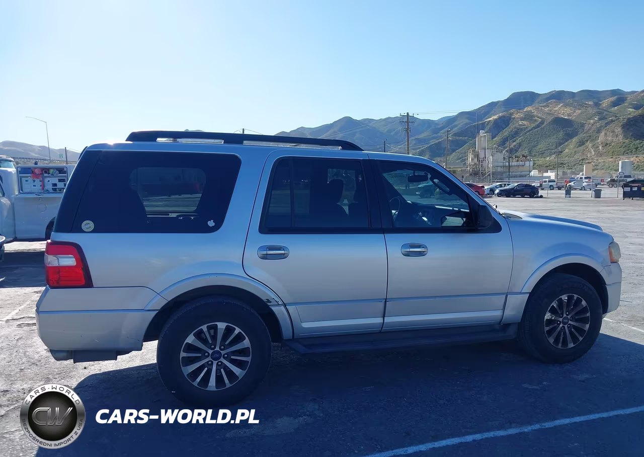 2017 Ford Expedition Xlt VIN:1FMJU1HT8HEA49857 - 13