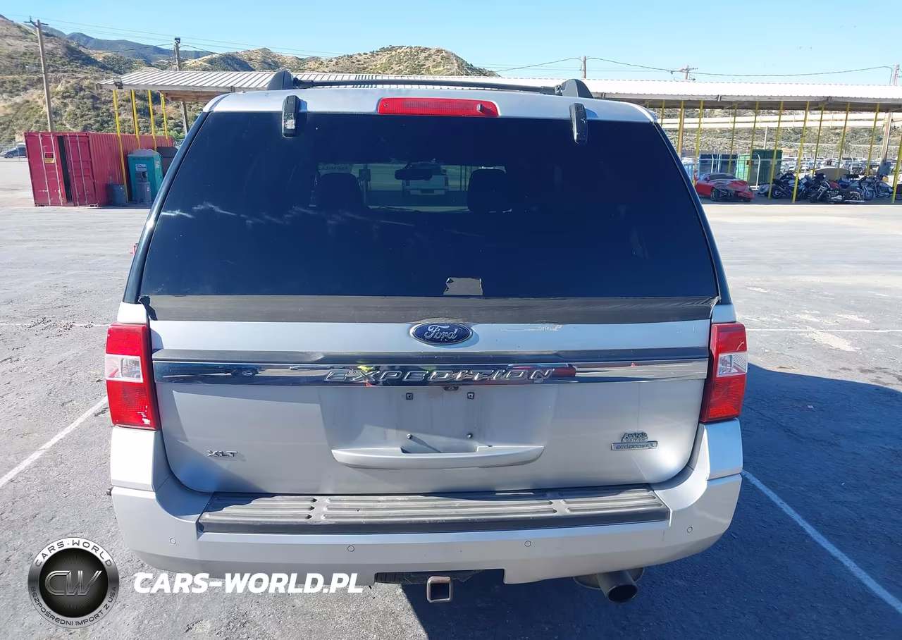 2017 Ford Expedition Xlt VIN:1FMJU1HT8HEA49857 - 16