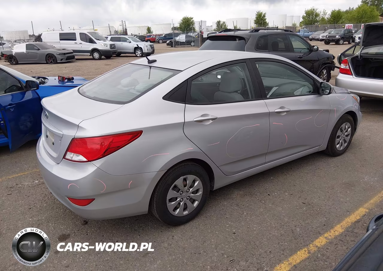 2017 Hyundai Accent Se VIN:KMHCT4AE3HU318569 - 4