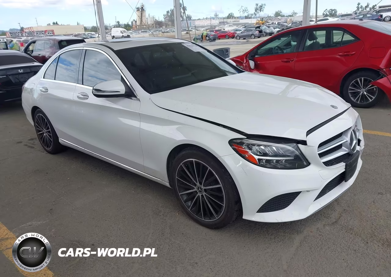 2021 Mercedes-Benz C 300 Sedan – zdjęcie 1 z 18