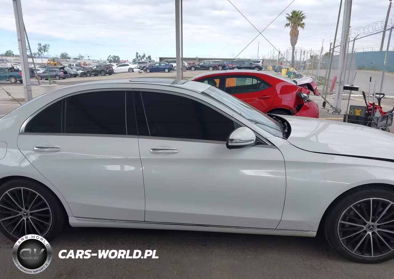 2021 Mercedes-Benz C 300 Sedan VIN:W1KWF8DB5MR639419 - 13
