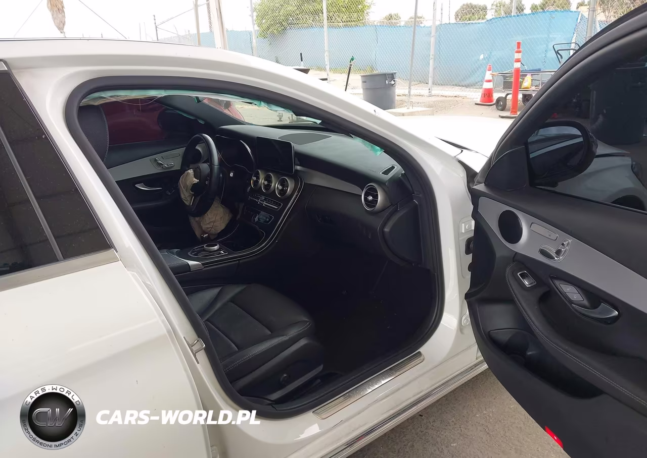 2021 Mercedes-Benz C 300 Sedan VIN:W1KWF8DB5MR639419 - 5