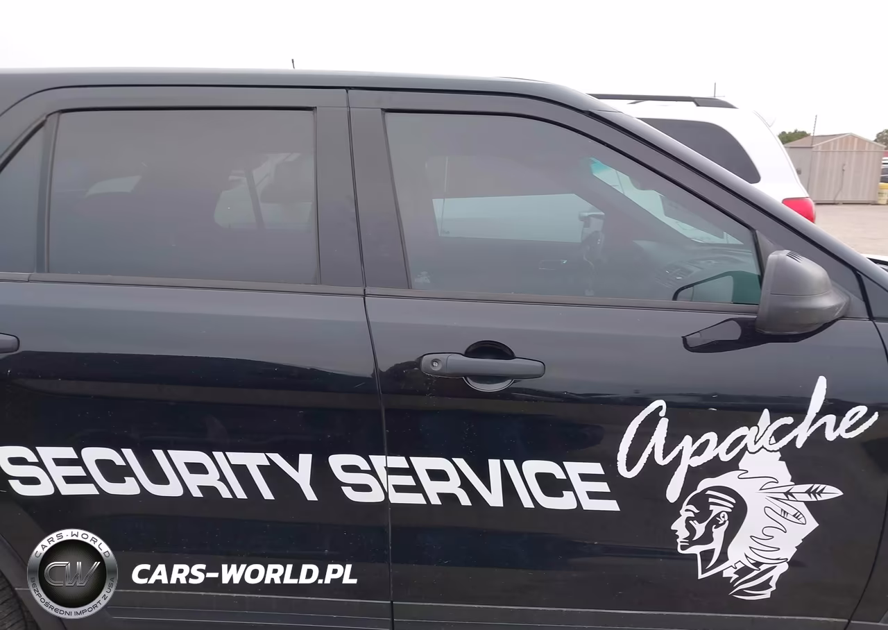 2017 Ford Utility Police Interceptor VIN:1FM5K8AT2HGA77443 - 13