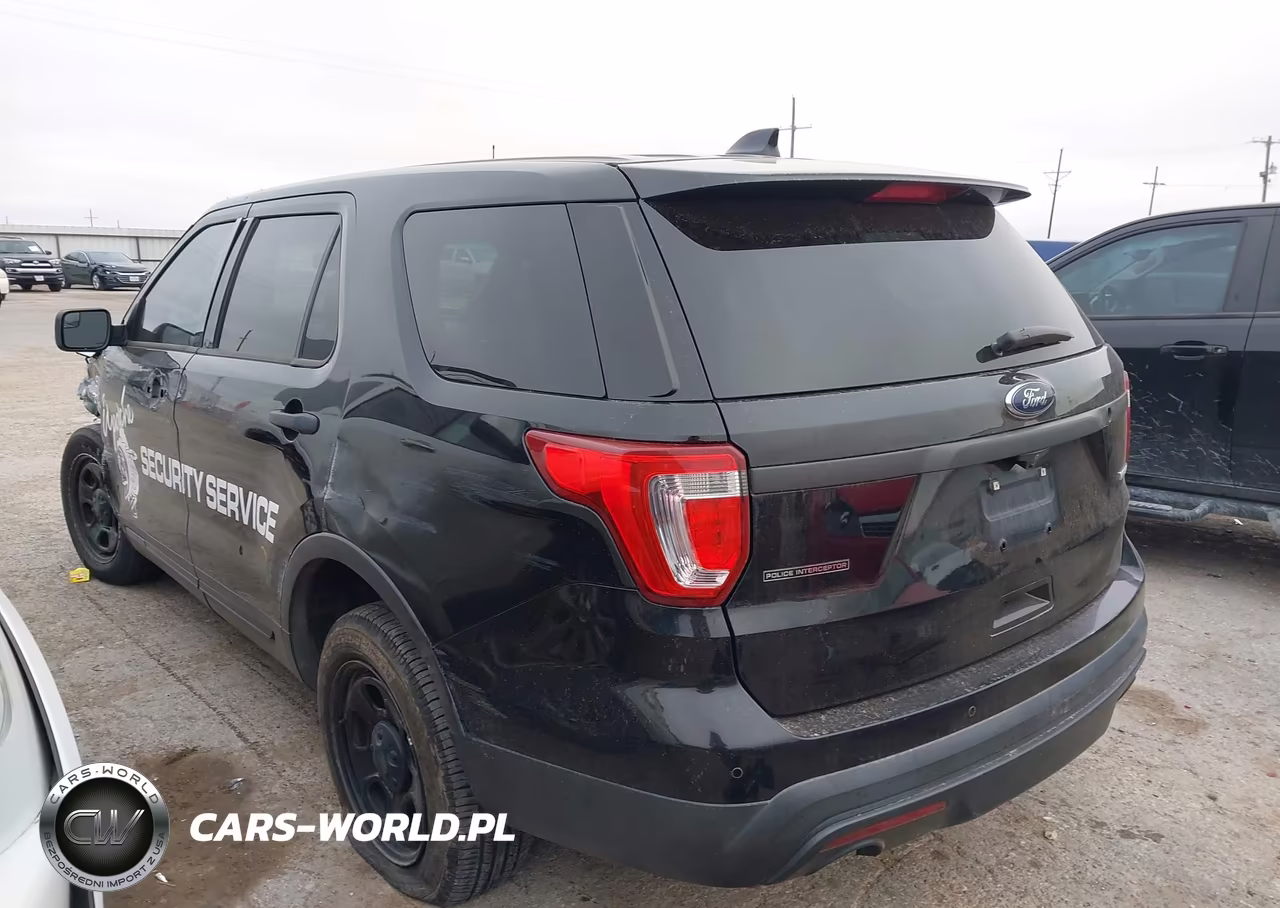 2017 Ford Utility Police Interceptor VIN:1FM5K8AT2HGA77443 - 3