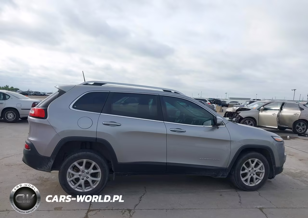 2017 Jeep Cherokee Latitude Fwd VIN:1C4PJLCB3HW640674 - 13