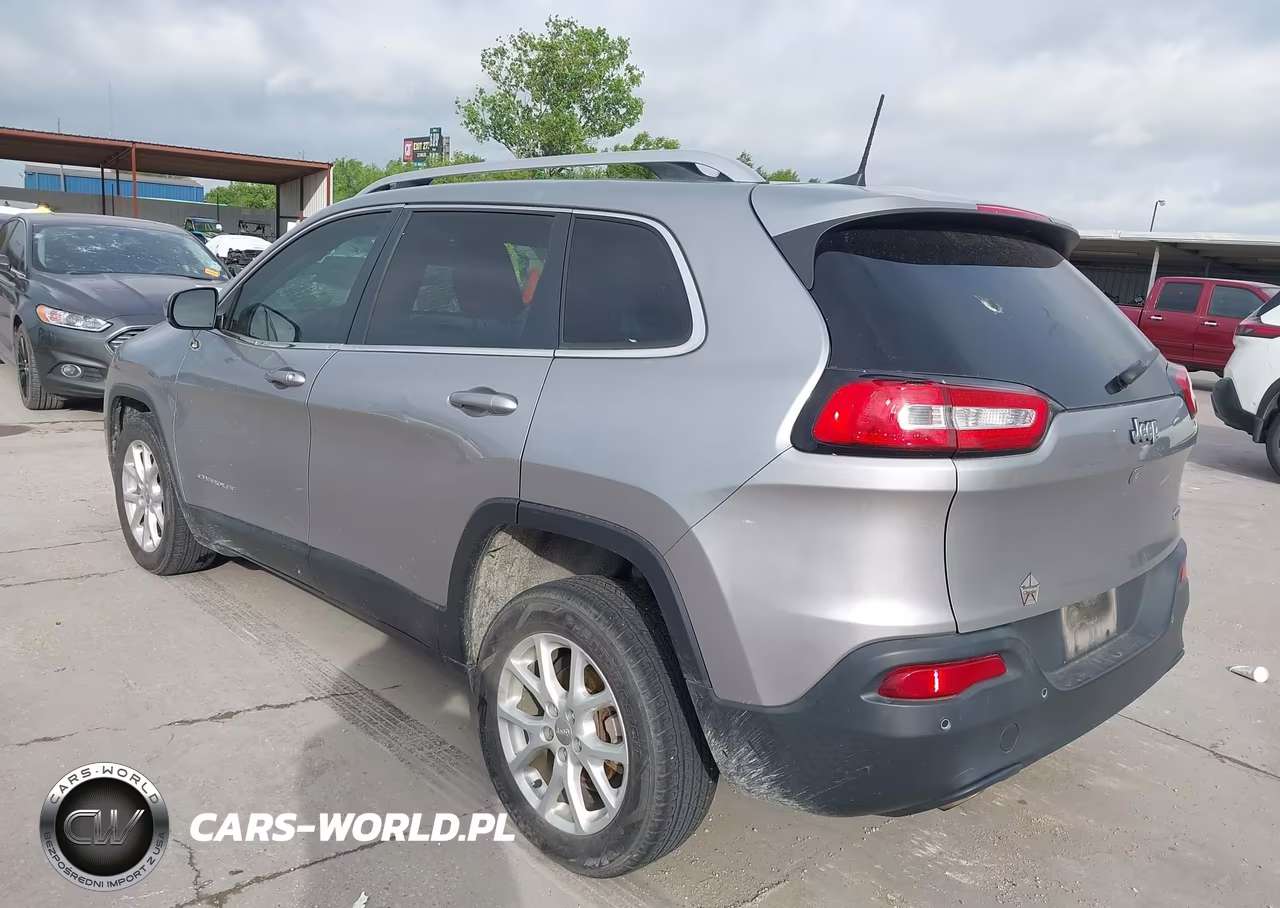 2017 Jeep Cherokee Latitude Fwd VIN:1C4PJLCB3HW640674 - 3