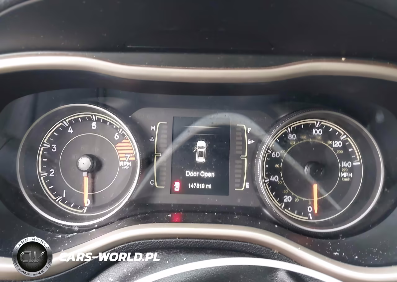 2017 Jeep Cherokee Latitude Fwd VIN:1C4PJLCB3HW640674 - 7
