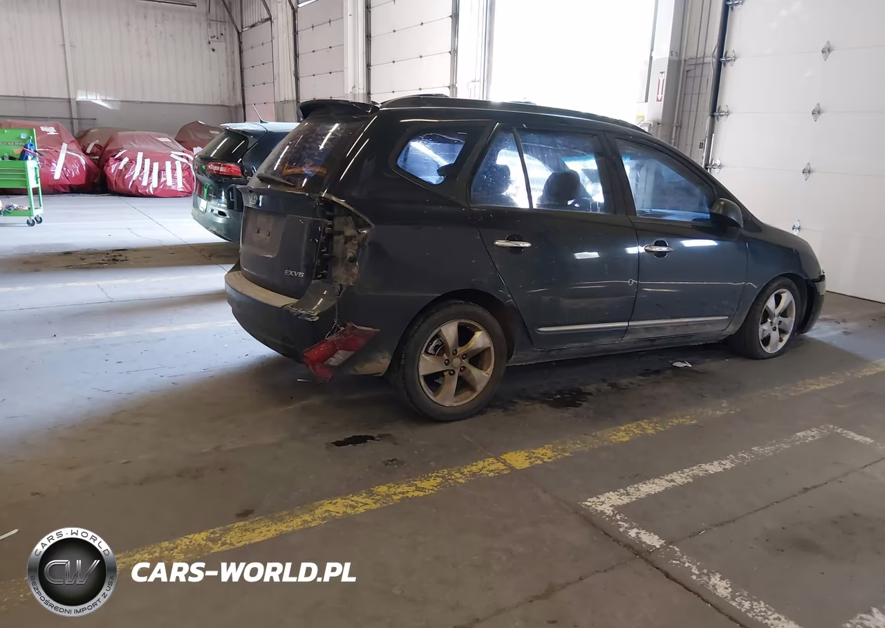 2008 Kia Rondo Ex V6 VIN:KNAFG526887167209 - 4