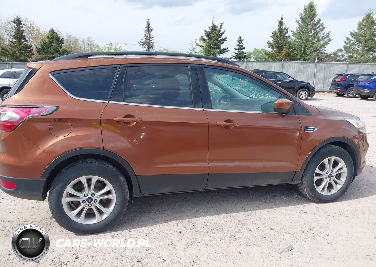 2017 Ford Escape Se VIN:1FMCU9GD4HUA21951 - 13