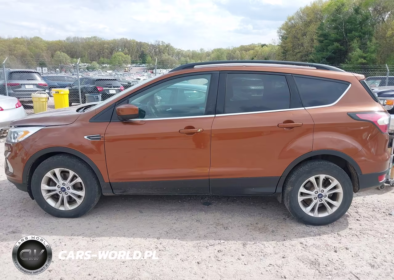 2017 Ford Escape Se VIN:1FMCU9GD4HUA21951 - 14
