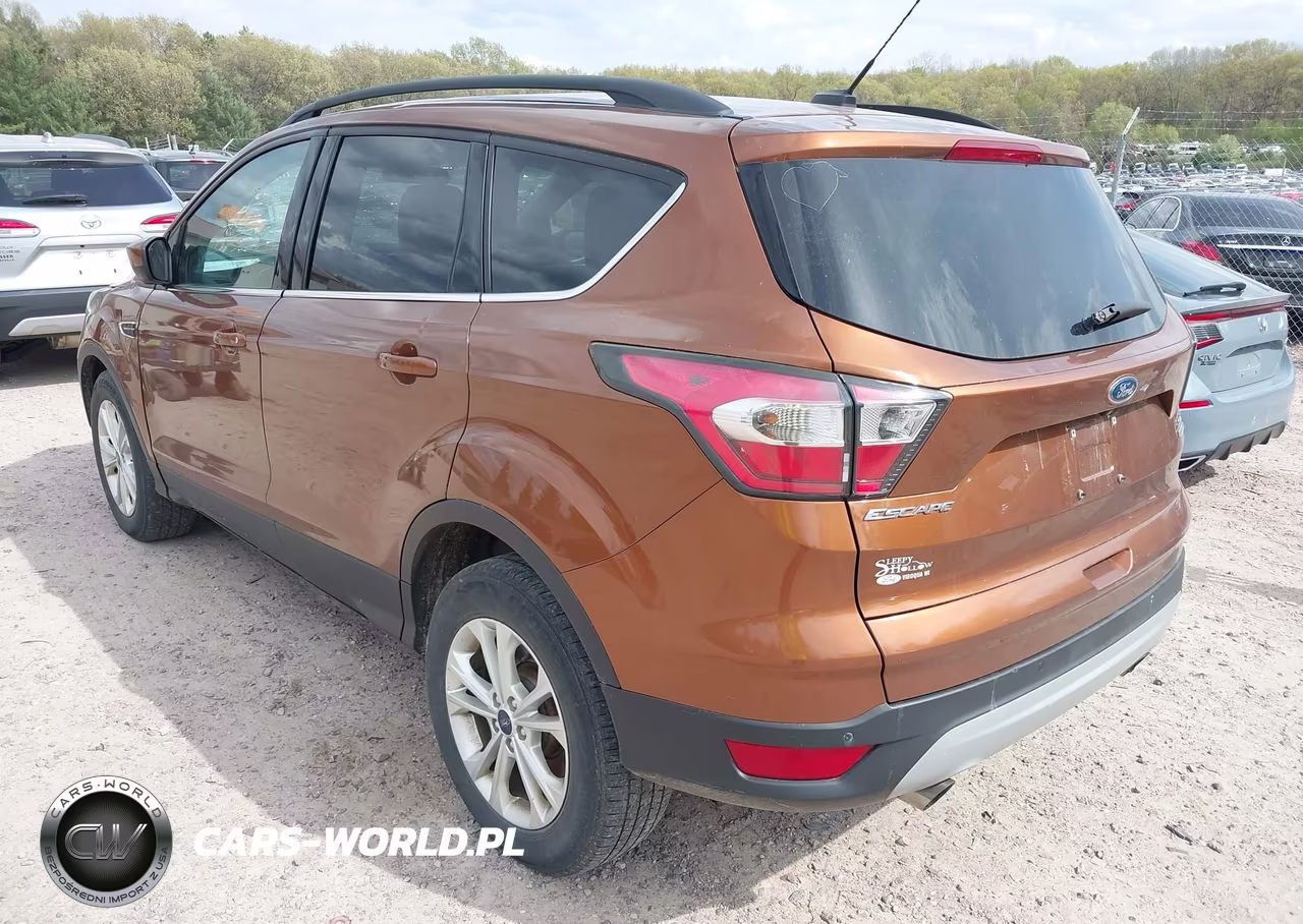 2017 Ford Escape Se VIN:1FMCU9GD4HUA21951 - 3