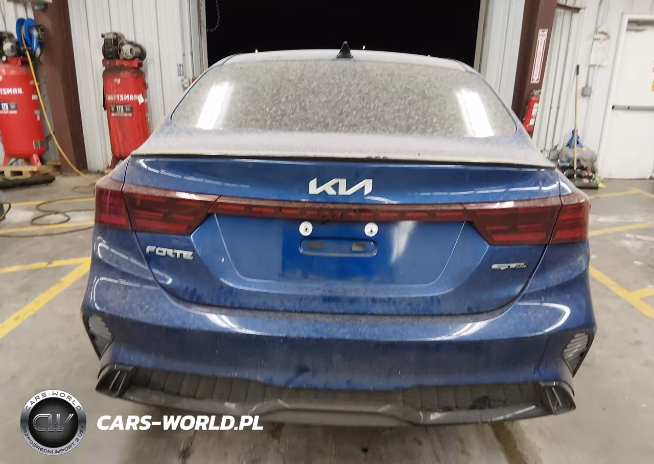 2024 Kia Forte Gt-Line VIN:3KPF54AD2RE812389 - 17