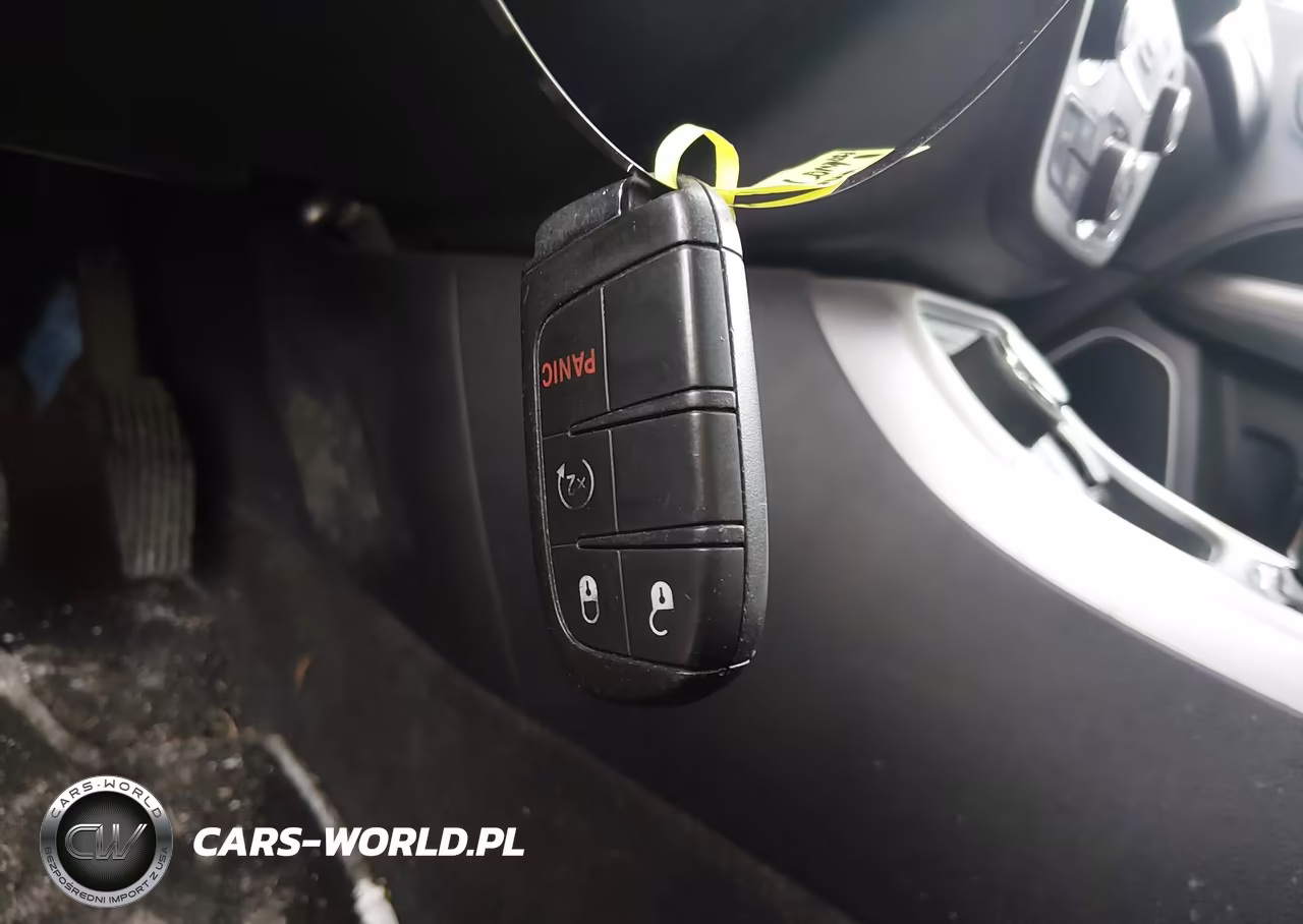 2018 Jeep Compass Latitude 4X4 VIN:3C4NJDBB2JT252474 - 11