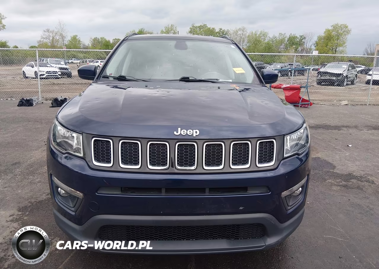 2018 Jeep Compass Latitude 4X4 VIN:3C4NJDBB2JT252474 - 12