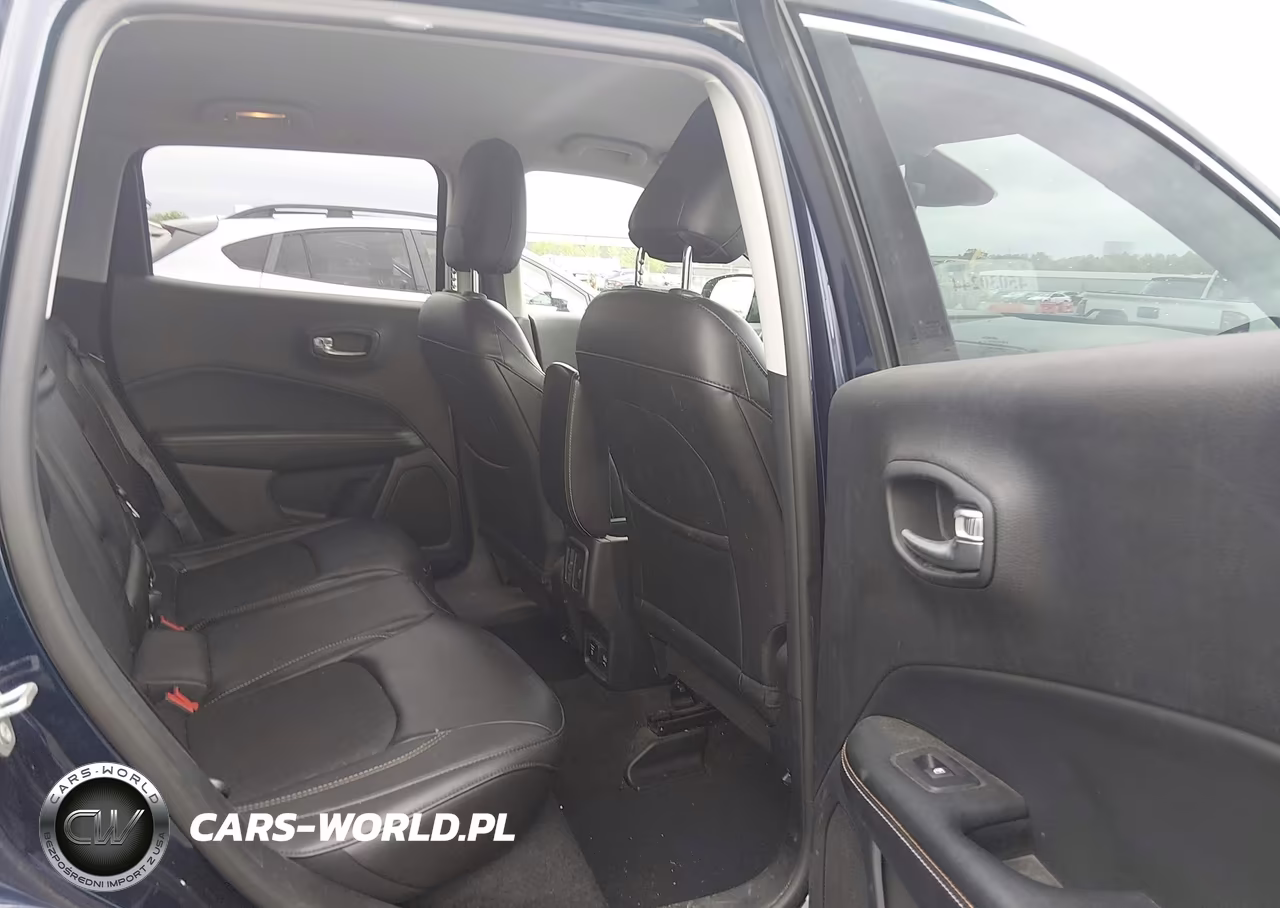 2018 Jeep Compass Latitude 4X4 VIN:3C4NJDBB2JT252474 - 8