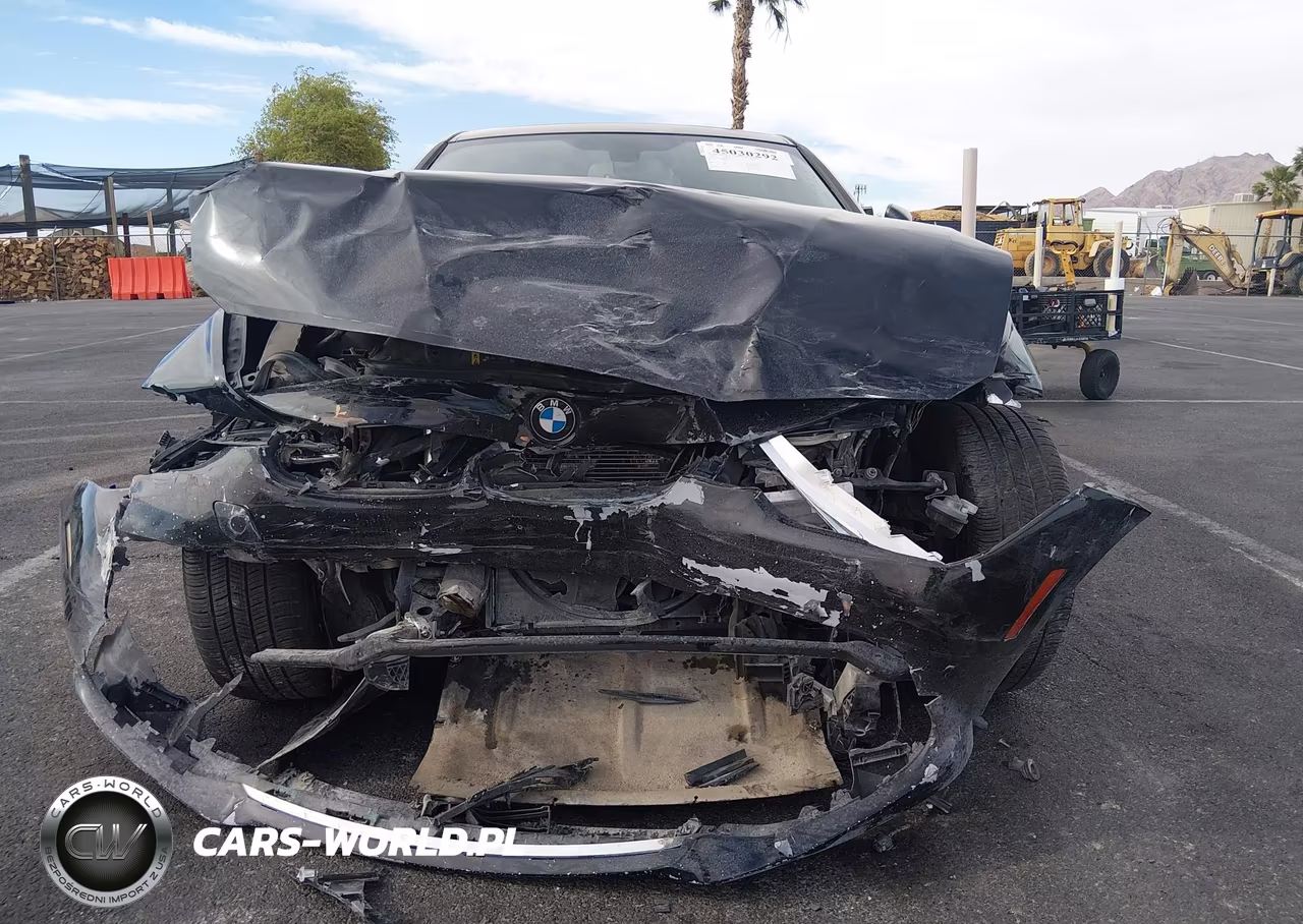2018 BMW 320I VIN:WBA8A9C50JAH11995 - 13