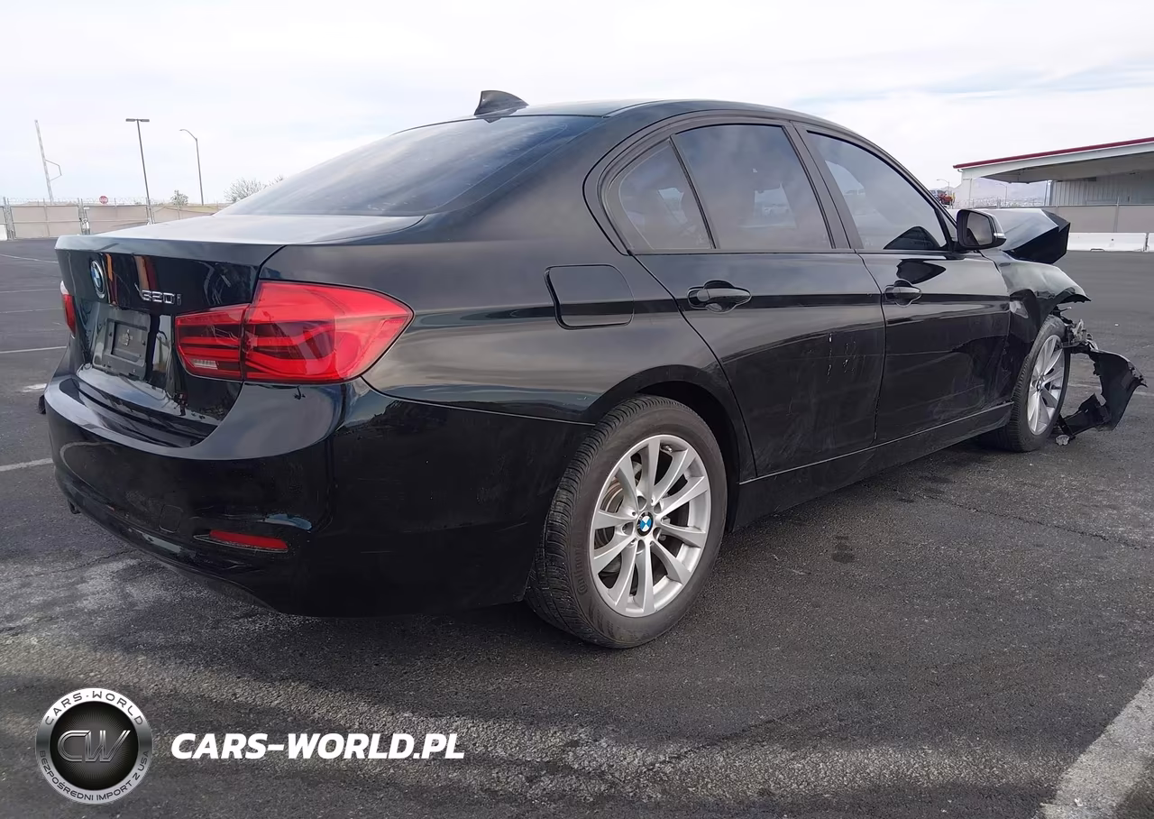 2018 BMW 320I VIN:WBA8A9C50JAH11995 - 4